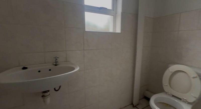 To Let commercial Property for Rent in Newton Park Eastern Cape